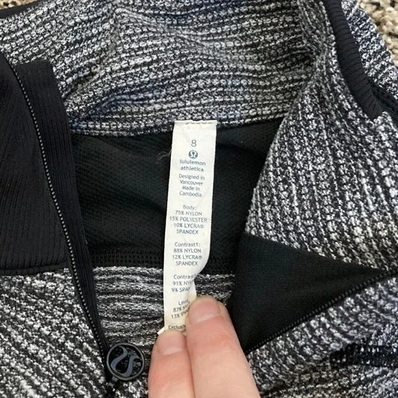 Lululemon pullover black/white size 8 - Picture 2 of 9